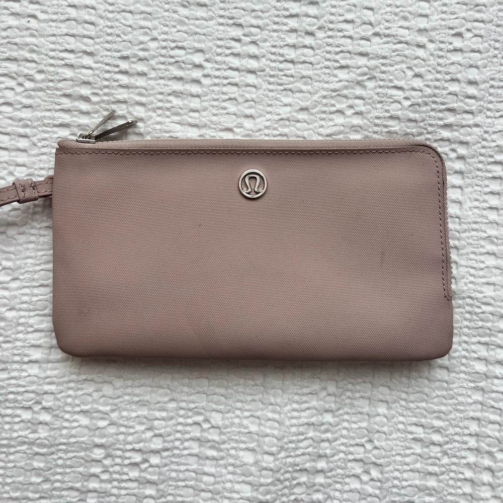 Lululemon Double Pouch Wristlet